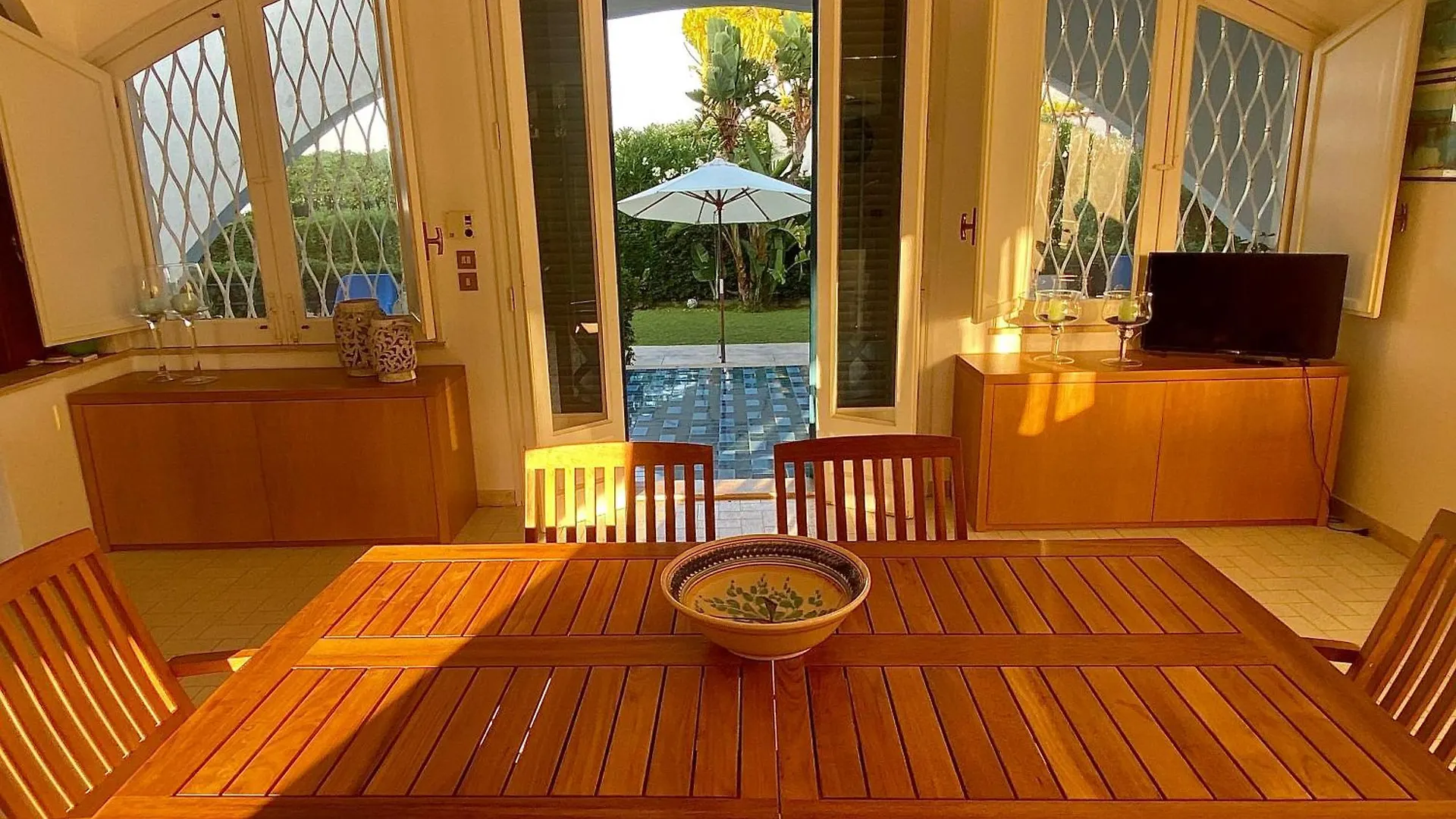 Luxury Villa Just 50 Mt From The Beach Carini 0*,  Italy