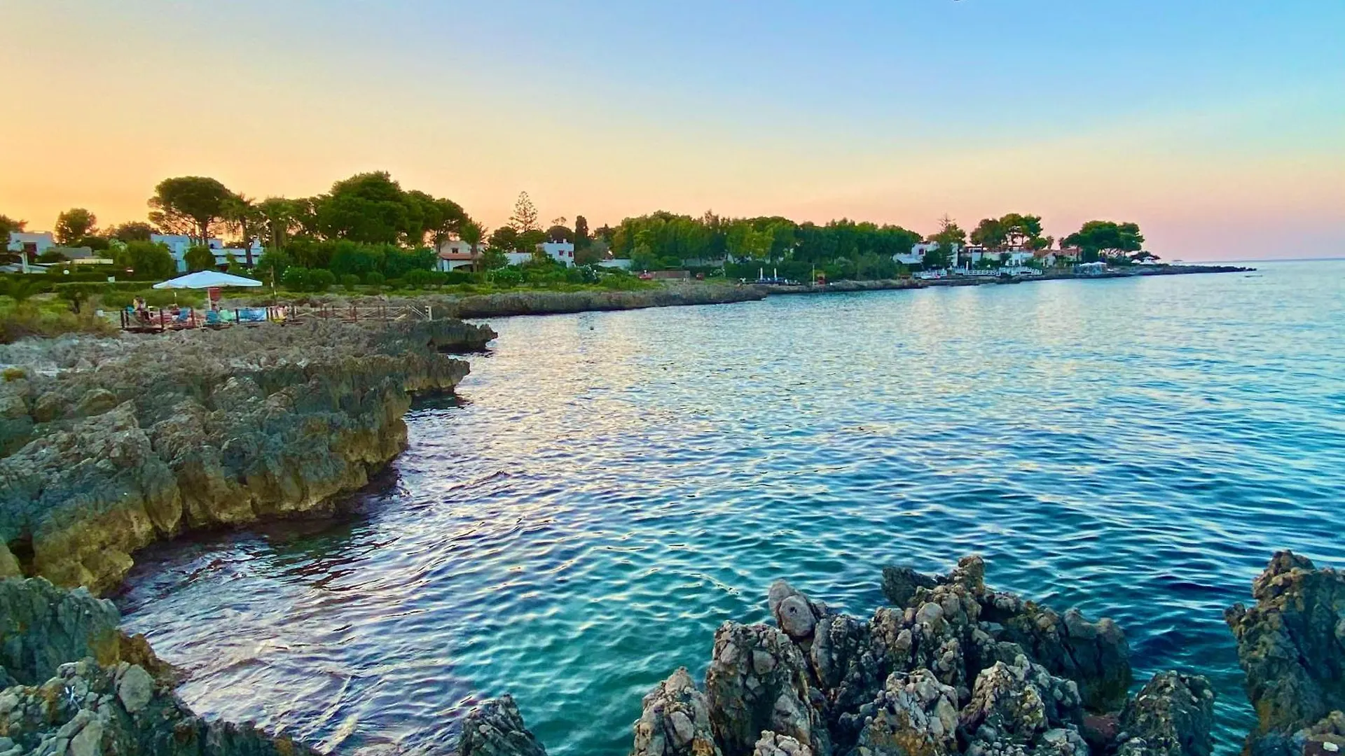 Luxury Villa Just 50 Mt From The Beach Carini Italy